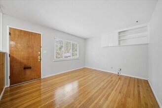 1141 Rodeo Way in Sacramento, CA - Foto de edificio - Building Photo