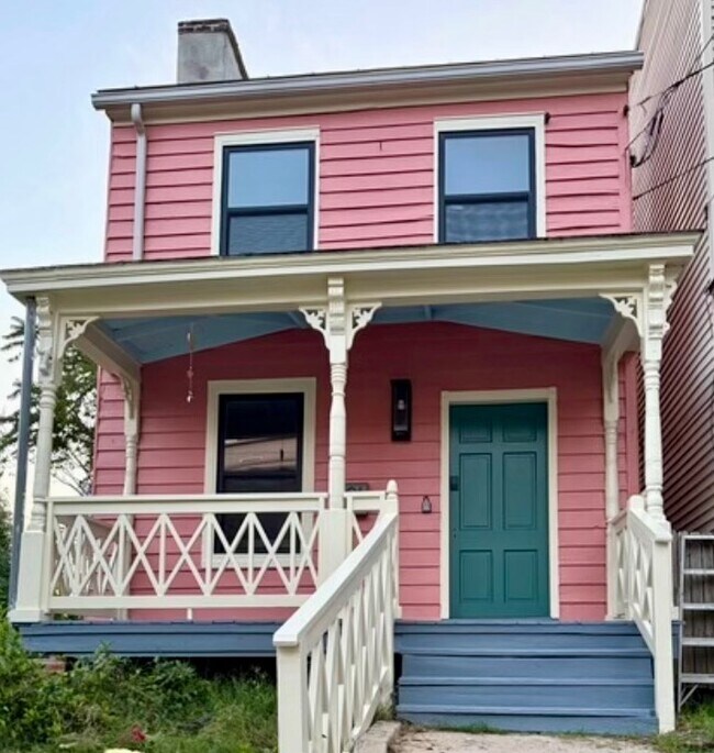 property at 806 Jessamine St