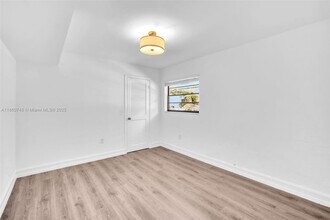 3265 Virginia St in Miami, FL - Building Photo - Building Photo