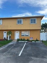 35 NE 12th Ave in Homestead, FL - Building Photo - Building Photo