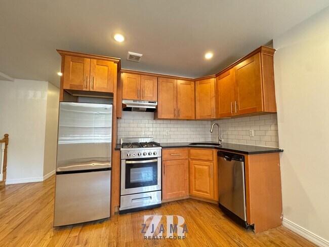 789 Greene Ave in Brooklyn, NY - Building Photo - Building Photo