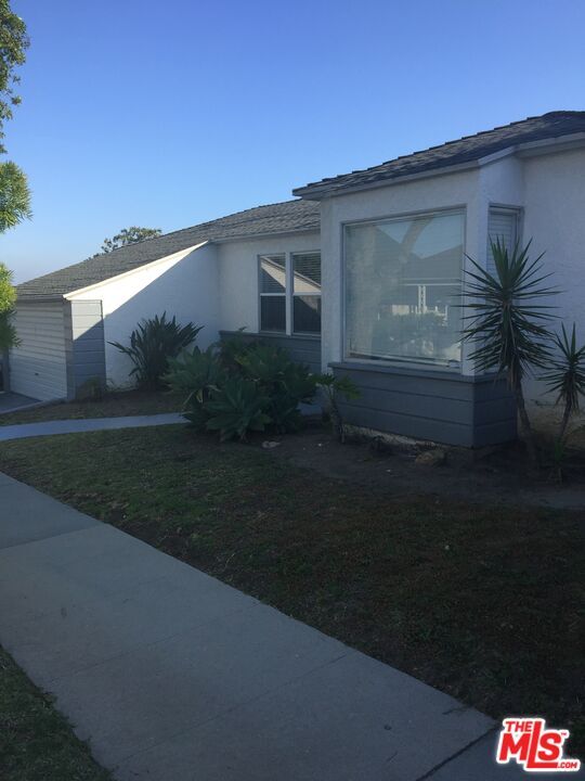 property at 5245 Maymont Dr