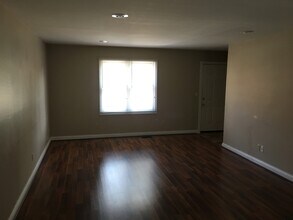 426 College St in Somerset, KY - Building Photo - Building Photo