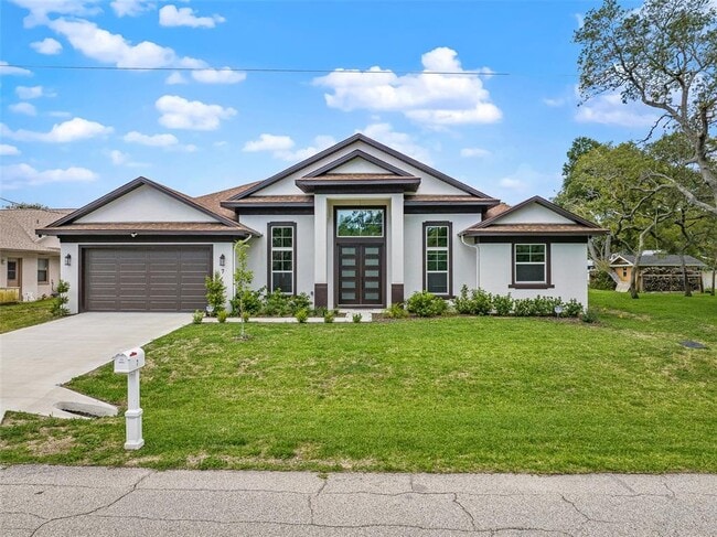 property at 7 Fortune Ln