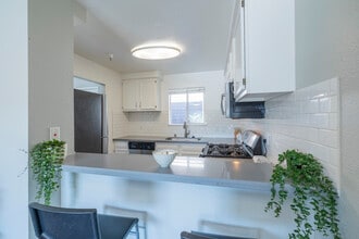 The Terraces in El Sobrante, CA - Foto de edificio - Interior Photo