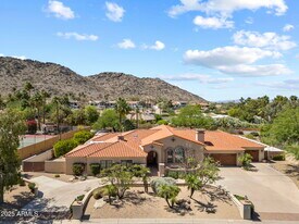 4520 E Horseshoe Rd in Phoenix, AZ - Building Photo