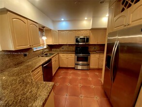 155 Ponce de Leon in Coral Gables, FL - Building Photo - Building Photo