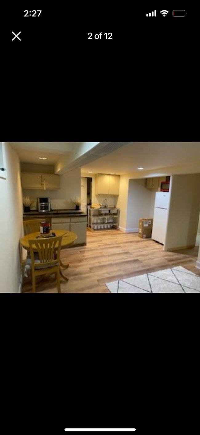 2462 Oceanside Rd, Unit 3 bedroom in Oceanside, NY - Building Photo - Building Photo
