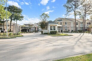 2750 Holly Hall St, Unit 1711 in Houston, TX - Building Photo