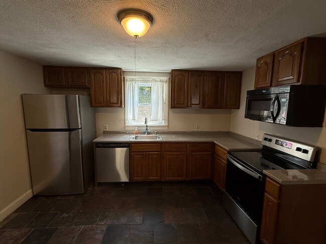 38 Tatman St in Worcester, MA - Building Photo - Building Photo