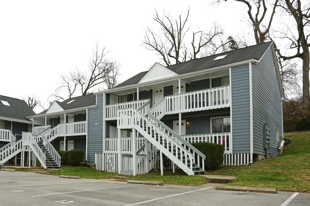 Brownsboro Terrace Condominiums in Louisville, KY - Building Photo