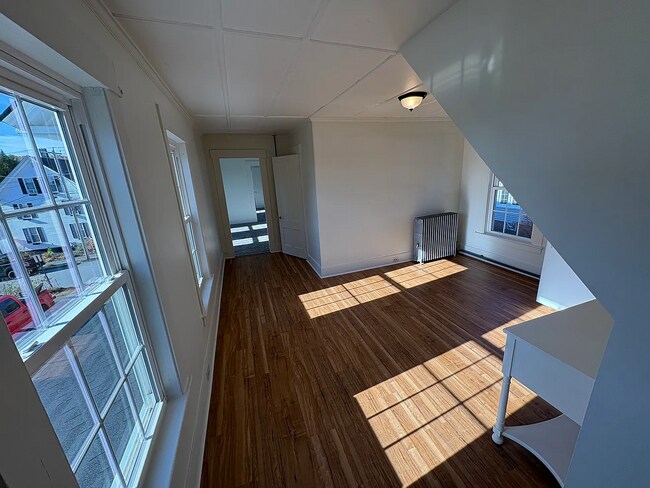 144 Rumford St, Unit 2 in Concord, NH - Foto de edificio - Building Photo