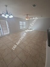 291 Dahlquist Dr in Crestview, FL - Foto de edificio - Building Photo