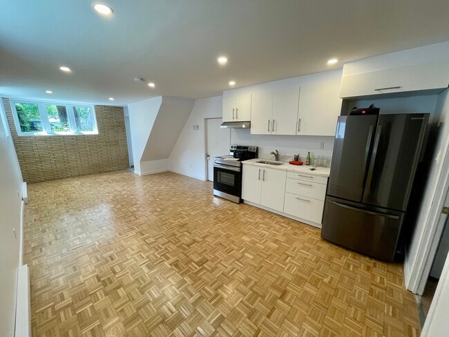2839A Arcand Rue in Montréal, QC - Building Photo - Building Photo