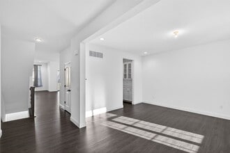 111 Maelin Dr in O'Fallon, MO - Building Photo - Building Photo