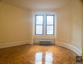 West 55th Street, Unit 7C in New York, NY - Building Photo - Building Photo