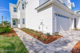 469 Marquesa Cir in Saint Johns, FL - Building Photo - Building Photo