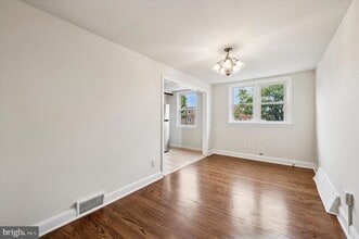 234 Westbrook Dr in Clifton Heights, PA - Building Photo - Building Photo