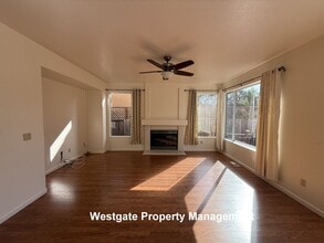 545 Almanor St in Petaluma, CA - Building Photo - Building Photo