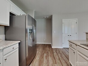 2430 Dewey Creek Ln in Charlotte, NC - Building Photo - Building Photo