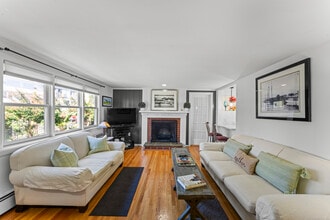 88 Dean St in Stamford, CT - Building Photo - Building Photo