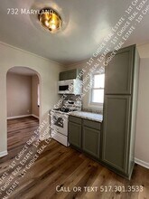 732 Maryland Ave in Lansing, MI - Building Photo - Building Photo