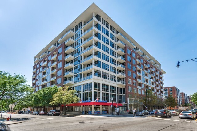 property at 901 W Madison St