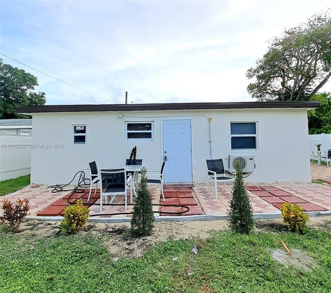 property at 2215 Mayo St