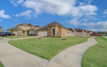 3511 Christopher Dr in Missouri City, TX - Building Photo - Building Photo