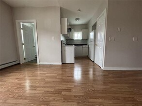 5 Penta St in West Warwick, RI - Building Photo - Building Photo