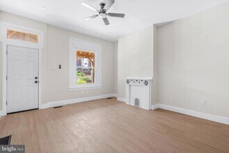 4288 Viola St in Philadelphia, PA - Building Photo - Building Photo