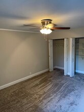 412 Dublin Dr, Unit 211 Dublin drive in Knoxville, TN - Foto de edificio - Building Photo