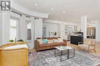 2158 Pinevalley Crescent in Oakville, ON - Building Photo - Building Photo