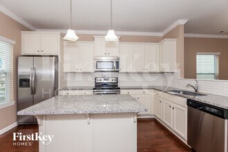 11507 McDunkeld Dr in Huntersville, NC - Building Photo - Building Photo