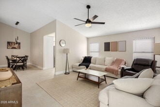 3967 E Verbena Ct in Phoenix, AZ - Building Photo - Building Photo