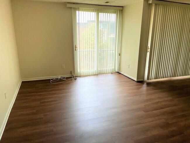 10222 Prince Plz, Unit 201 in Largo, MD - Building Photo - Building Photo