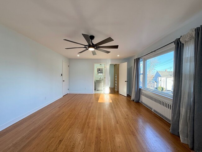 228 Jennings Rd in Fairfield, CT - Building Photo - Building Photo