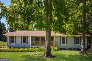 883 Waterside Dr SE in Conyers, GA - Building Photo