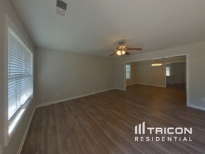 543 Connecticut Ave in Chapin, SC - Building Photo - Building Photo