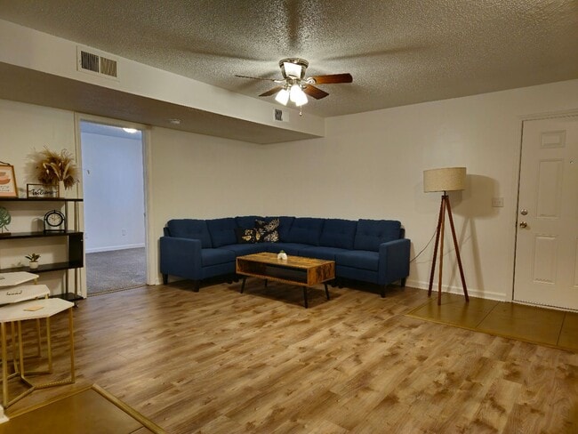 1542 Diuguid Dr in Murray, KY - Building Photo - Building Photo