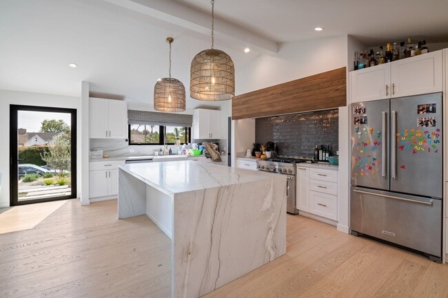 3116 Calle Fresno in Santa Barbara, CA - Building Photo - Building Photo