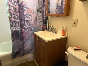 69 Washington St, Unit #18 in Malden, MA - Foto de edificio - Building Photo