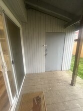 8449 Moonlight Way in Blaine, WA - Building Photo - Building Photo