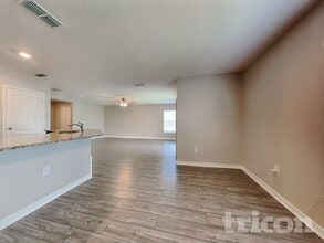 304 Kensington View Dr in Winter Haven, FL - Foto de edificio - Building Photo