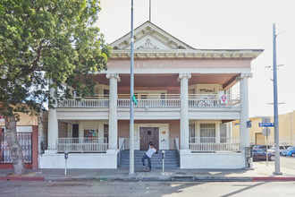 The Hirsh Apartments in Los Angeles, CA - Building Photo - Primary Photo