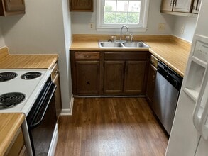 120 King George Ct in Jacksonville, NC - Building Photo - Building Photo