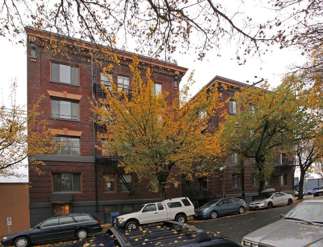 Melcliff Apartments in Portland, OR - Foto de edificio - Building Photo