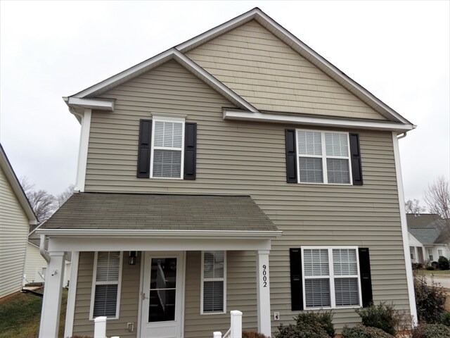 9002 Glenashley Dr in Cornelius, NC - Building Photo