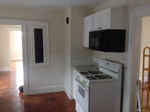 53 Winthrop Ave, Unit 2 in Beverly, MA - Foto de edificio - Building Photo