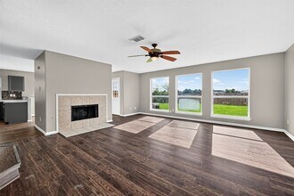 19815 Shores Edge Dr in Tomball, TX - Building Photo - Building Photo
